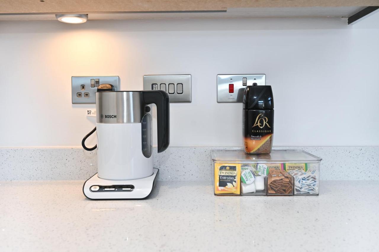 Spacious Designer 2Br Executive Apt, Near Beach & Marina, Central Location 램즈게이트 외부 사진