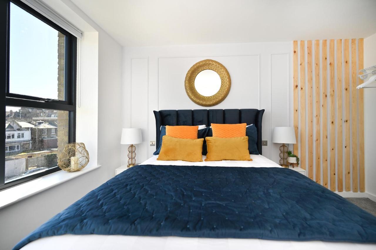 Spacious Designer 2Br Executive Apt, Near Beach & Marina, Central Location 램즈게이트 외부 사진