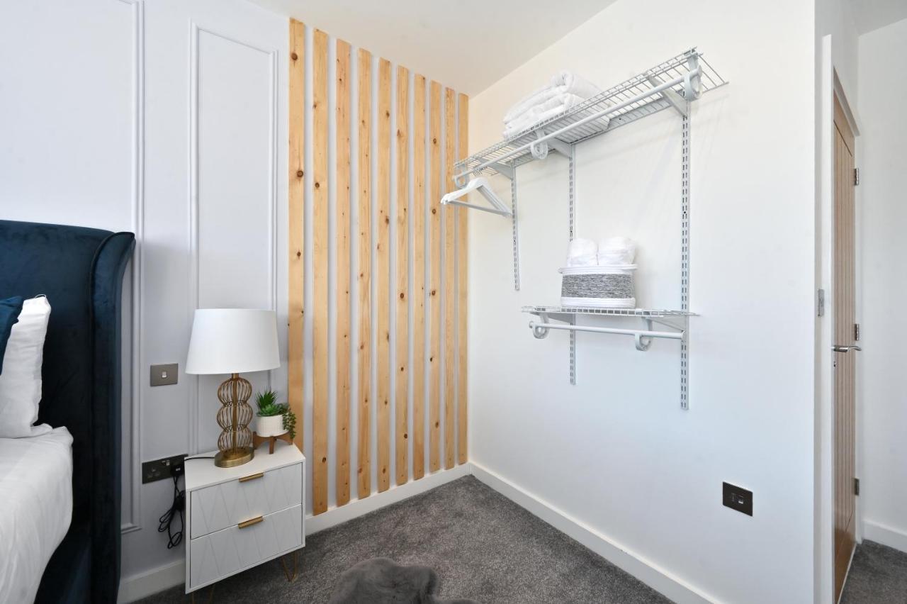 Spacious Designer 2Br Executive Apt, Near Beach & Marina, Central Location 램즈게이트 외부 사진